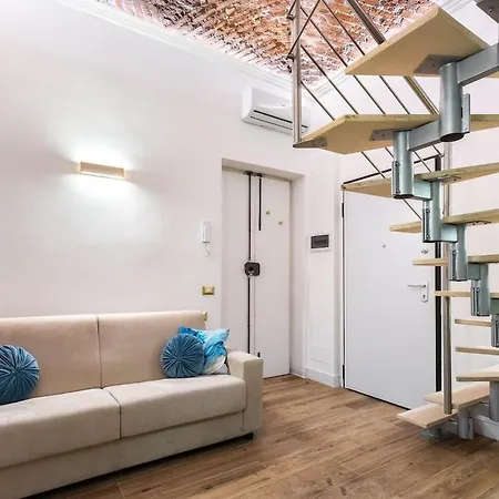 Boutique Loft - Valentino